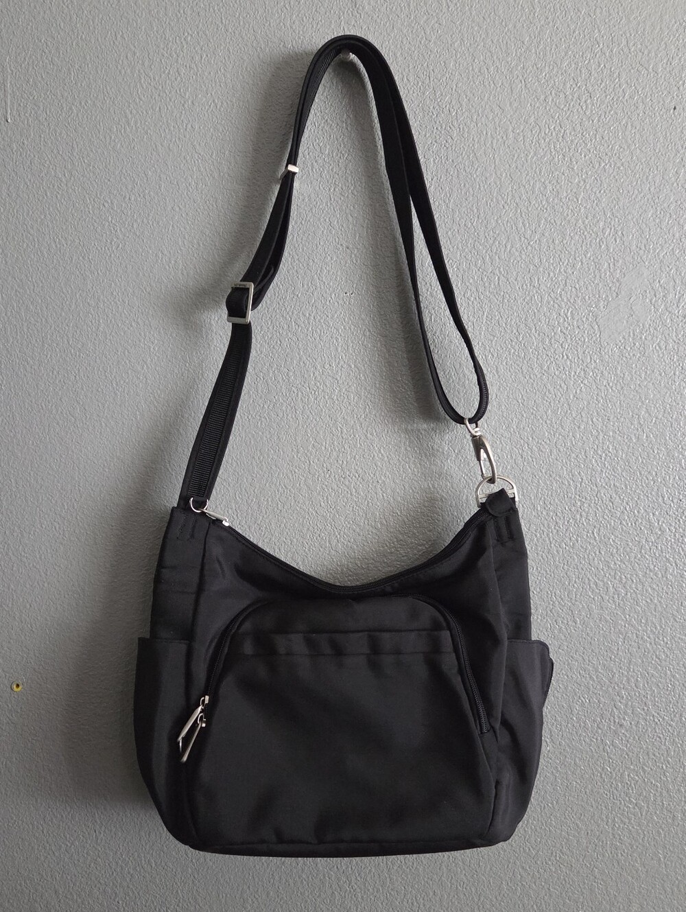 Travelon Black Crossbody Travel Shoulder Bag